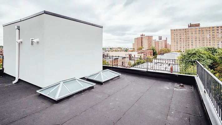 Rented by Nooklyn NYC LLC | media 12