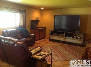 1931 Deer Trl, Floresville, TX 78114