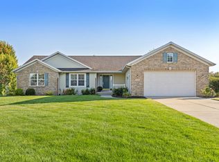 8296 Golfside Dr, Jenison, MI 49428