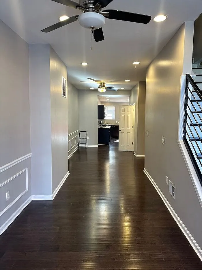 4 bed, 2.5 bath, $2,100 — Photo 4