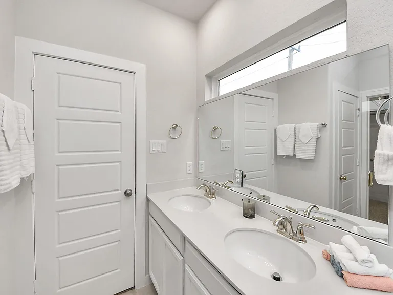 8207 Rising Stream Dr — Photo 42