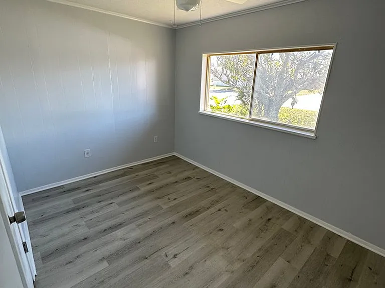 5803 Cherry St — Photo 12