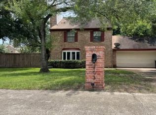 9203 Barr Cir, Houston, TX 77080