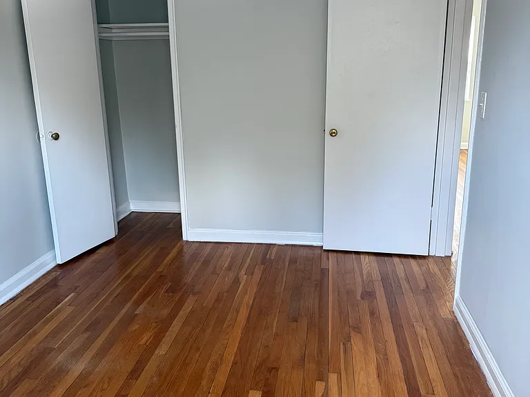 340 Hudson St #2 — Photo 4