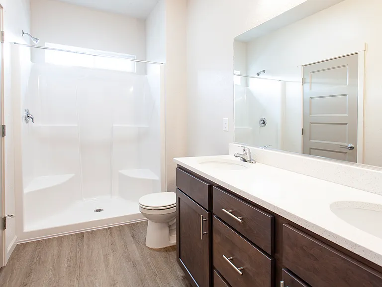 Prairie Pointe Apartments and Townhomes — Photo 87