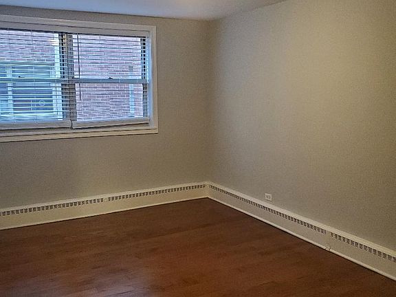 4th image of 2243 W Farwell Ave APT 1C