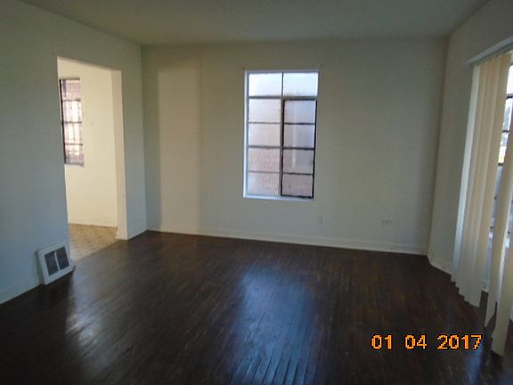 3rd image of 1501 Wentworth Ave