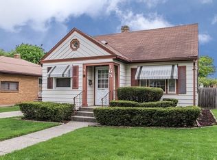 165 S Du Bois Ave, Elgin, IL 60123