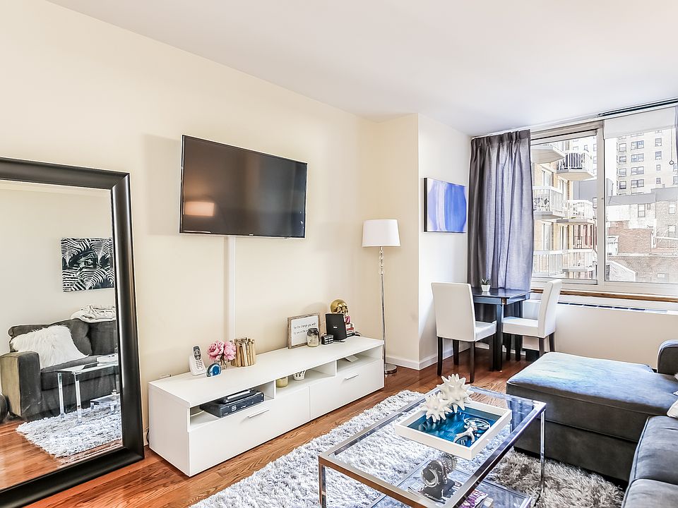 1st image of 201 W 72nd St APT 5J