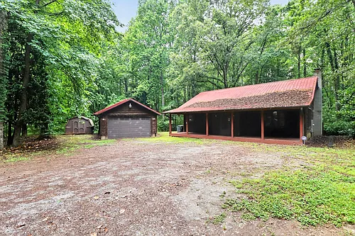 300 Forney Ave Photo 1