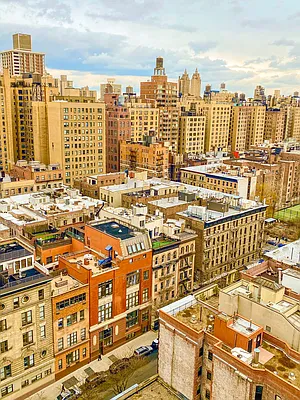 Sold by Amy L. Krischer R. E. | media 7