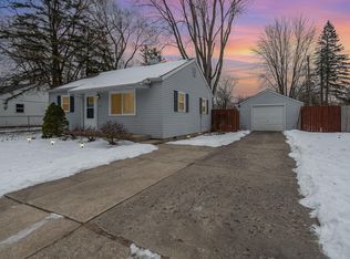 1302 E Saint Andrews Rd, Midland, MI 48642