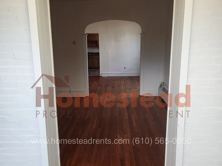 310 Moore St — Photo 6