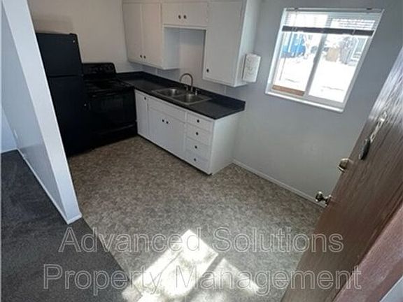 3rd image of 525 E Stringham Ave #6