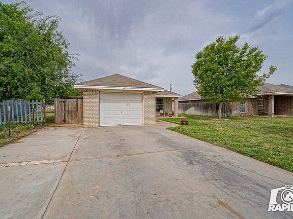 4th image of 505 N Fort Worth St