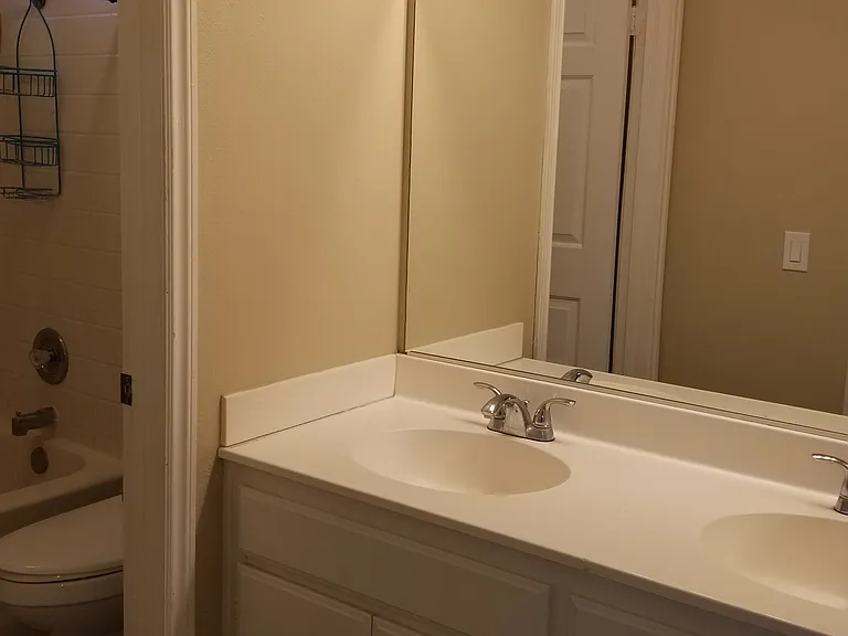 5638 Hunt Club Dr — Photo 14