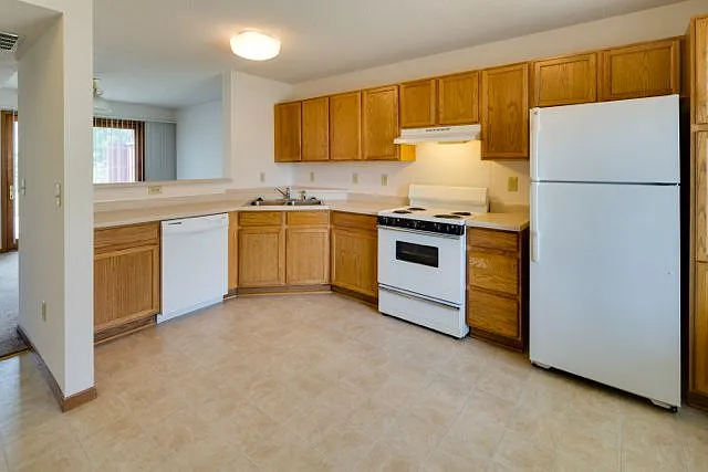 Orchard Street Townhomes — Photo 4