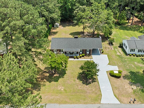 5th image of 1923 Pinemont Circle