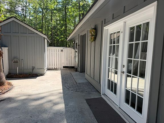 3rd image of 1 Broomsedge Ct