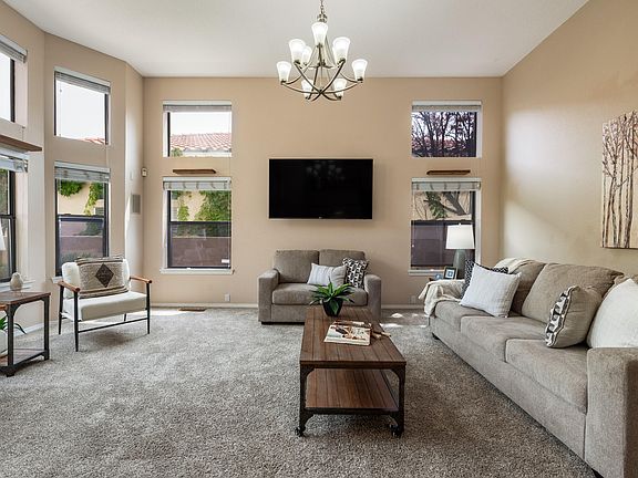 4th image of 5327 Avenida Cuesta NE