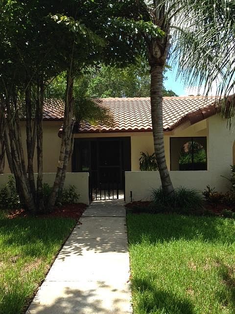 Sold: 8912 E Escondido Way, Boca Raton, FL 33433, 3 Beds / 2 Full Baths