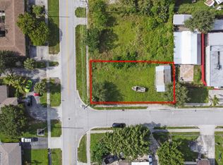 1819 Suwanee Dr, West Palm Beach, FL 33409