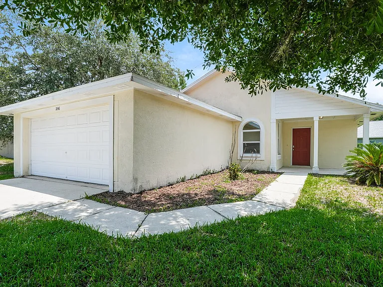 1846 Twisting Ln — Photo 3