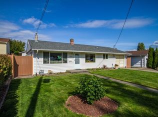 1512 40th St, Anacortes, WA 98221