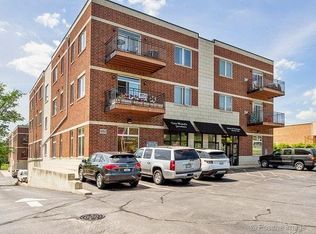 6950 Wolf Rd UNIT 204, Indian Head Park, IL 60525