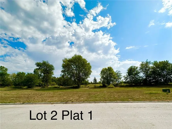 9783 NW 40th Ct, Polk City, IA 50226