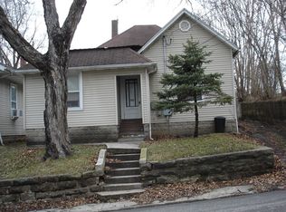 245 S 8th St, Murphysboro, IL 62966
