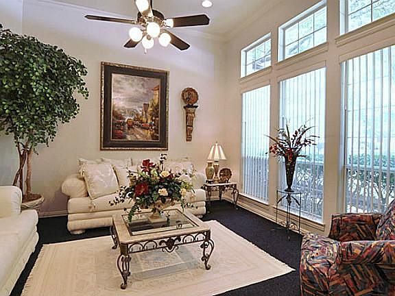 3rd image of 4584 Old Pond Dr