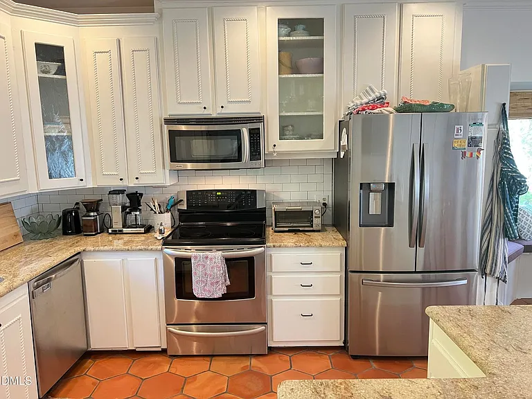 1401 Governors Ct — Photo 3