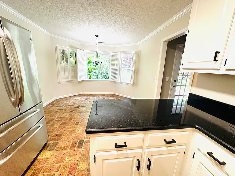 101 Foxwatch Cir — Photo 31
