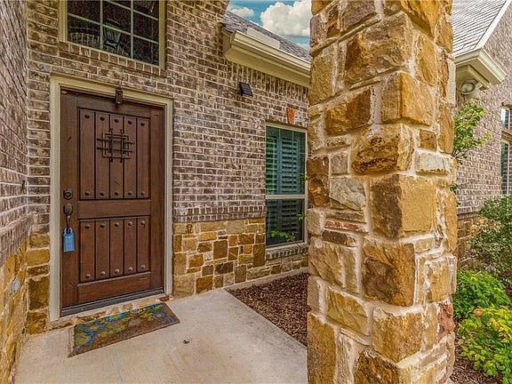 3rd image of 110 Running Creek Ct