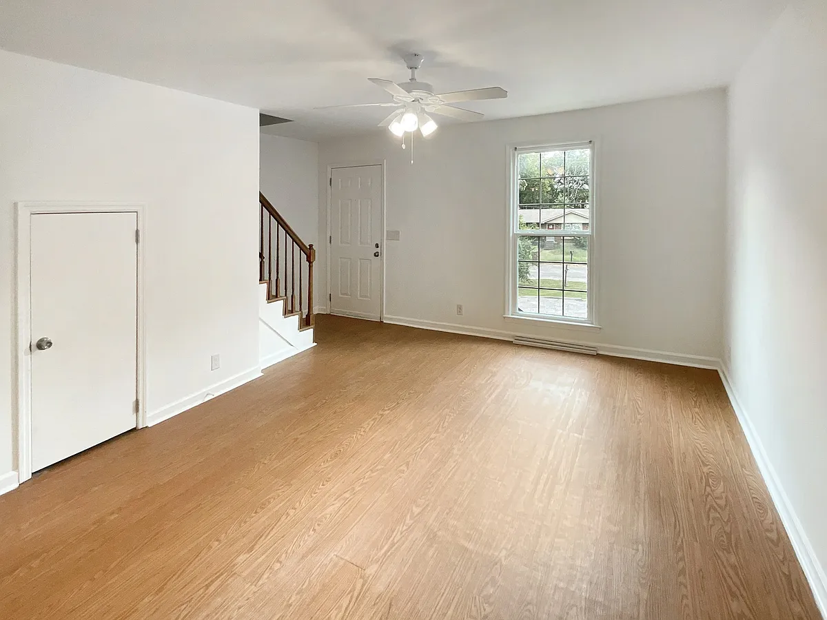 Building Photo - 4833 Sheffield Dr