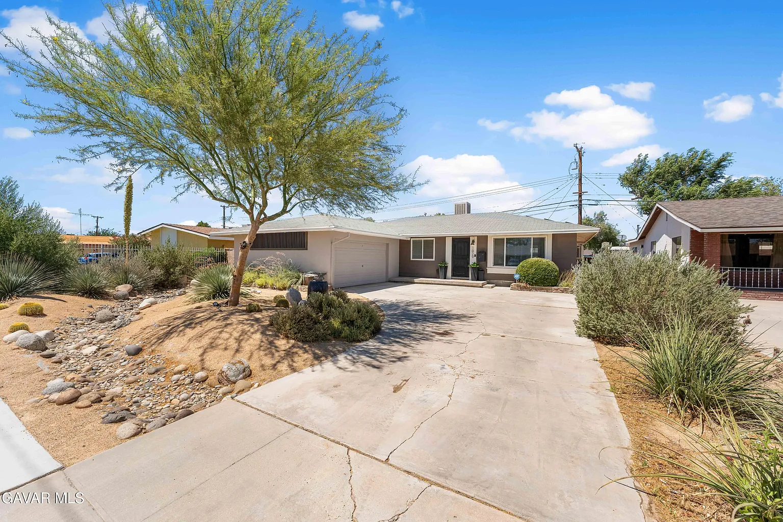 1029 W Avenue H8 photo 1