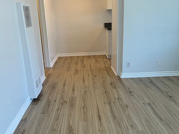 5th image of 13000 Valleyheart Dr APT 104