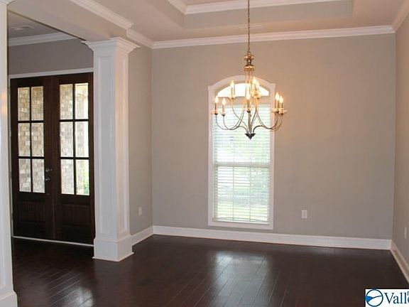 5th image of 4409 Coatsbridge Dr SE