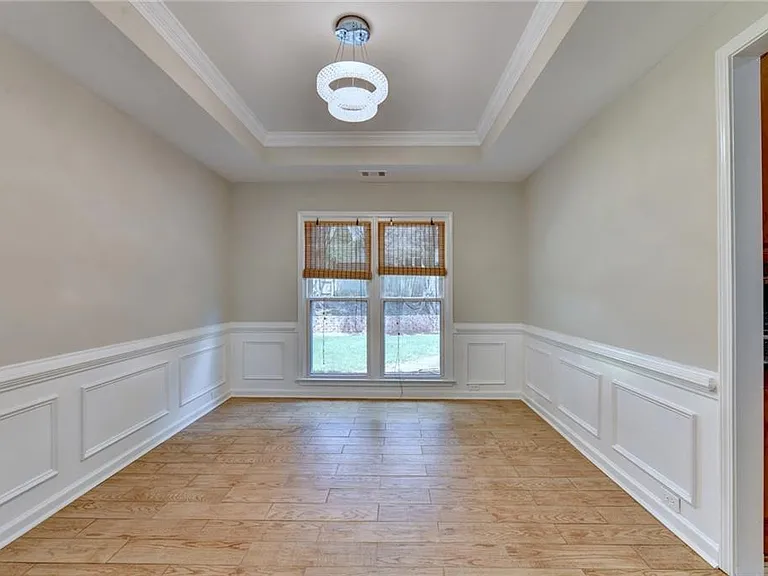 2835 Crestmont Ct — Photo 16