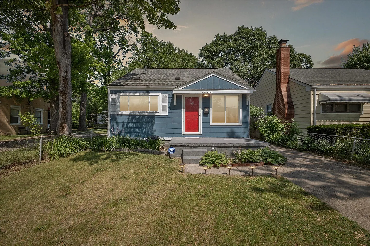 23406 Vance Ave photo 1
