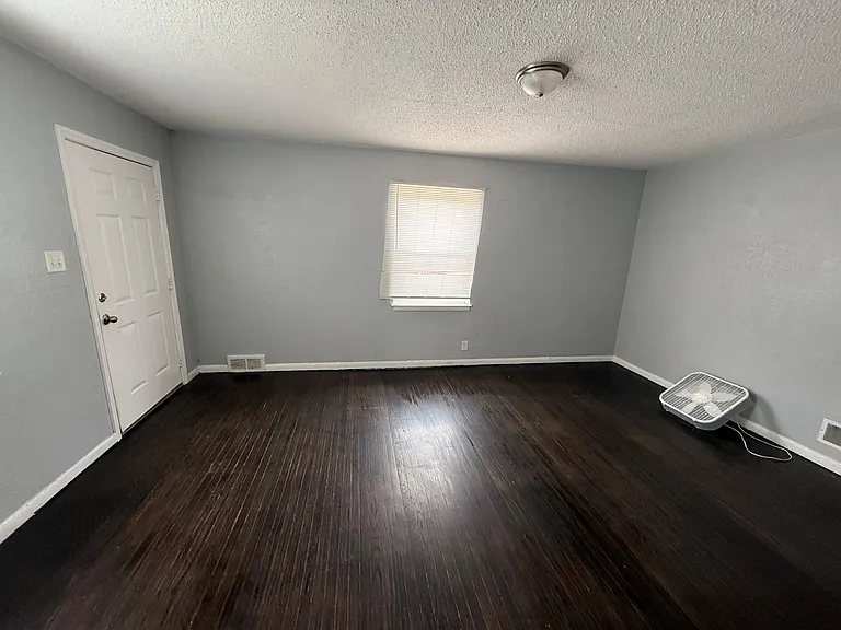 405 S Sheridan Ave — Photo 4