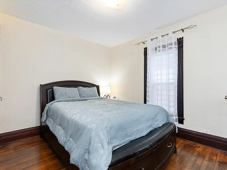 127 Ashworth Pl — Photo 17