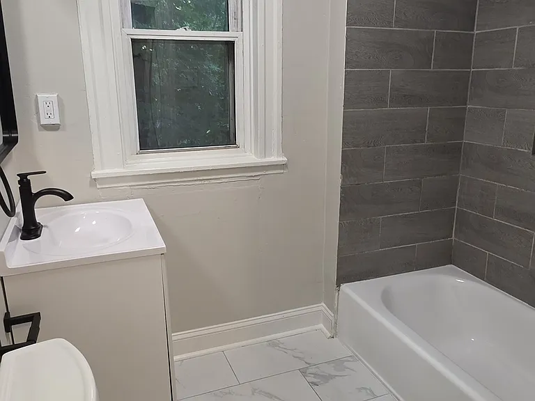 2434 Druid Park Dr — Photo 11