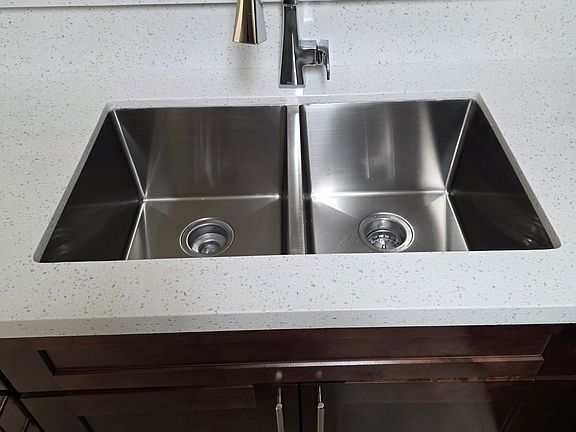 3rd image of 1319 Acacia Ave #14