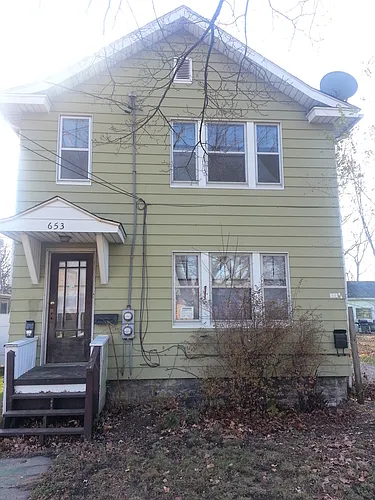 653 Oakhill Ave Photo 1