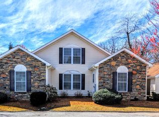 Turnabout Lane Duplex, Hendersonville, NC 28739