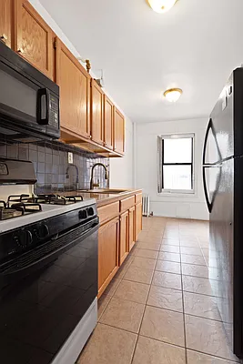 Sold by Compass | media 7