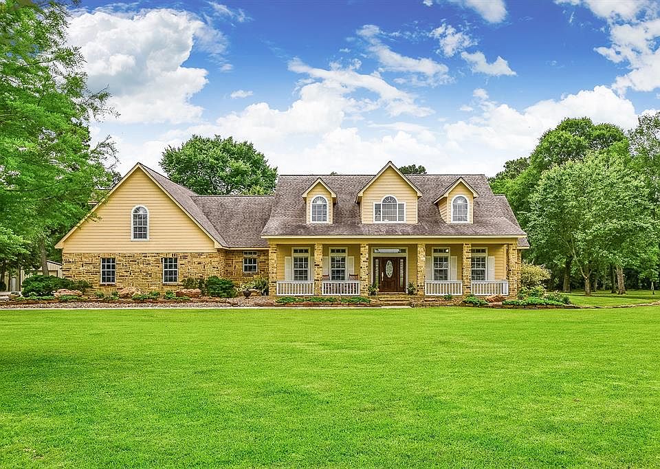 1st image of 32143 River Park Dr