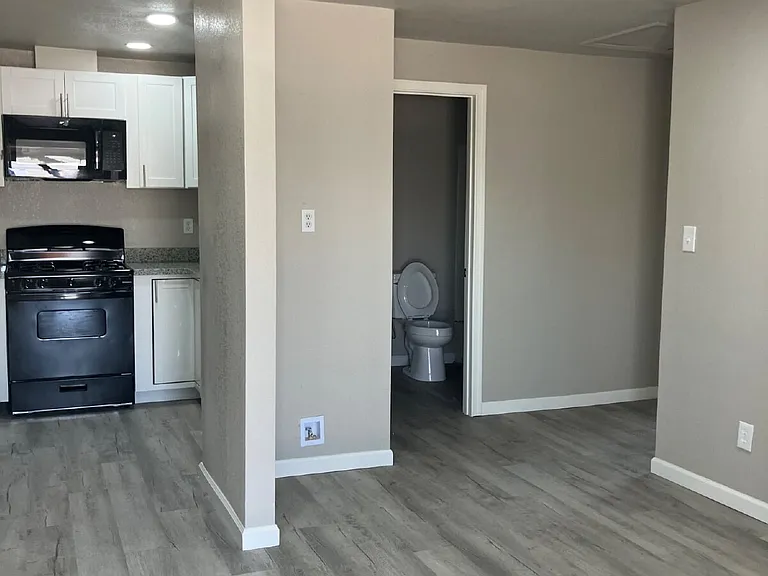 1855 D St #9 — Photo 6